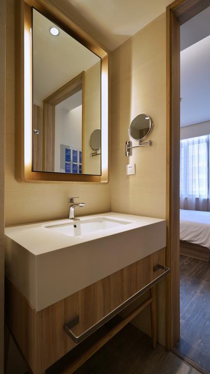 Hanting Premium Hotel Shanghai South Xizang Road Kültér fotó