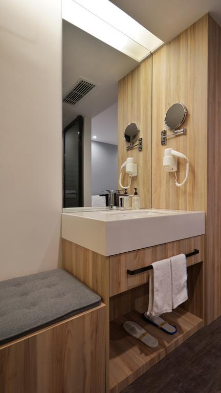 Hanting Premium Hotel Shanghai South Xizang Road Kültér fotó